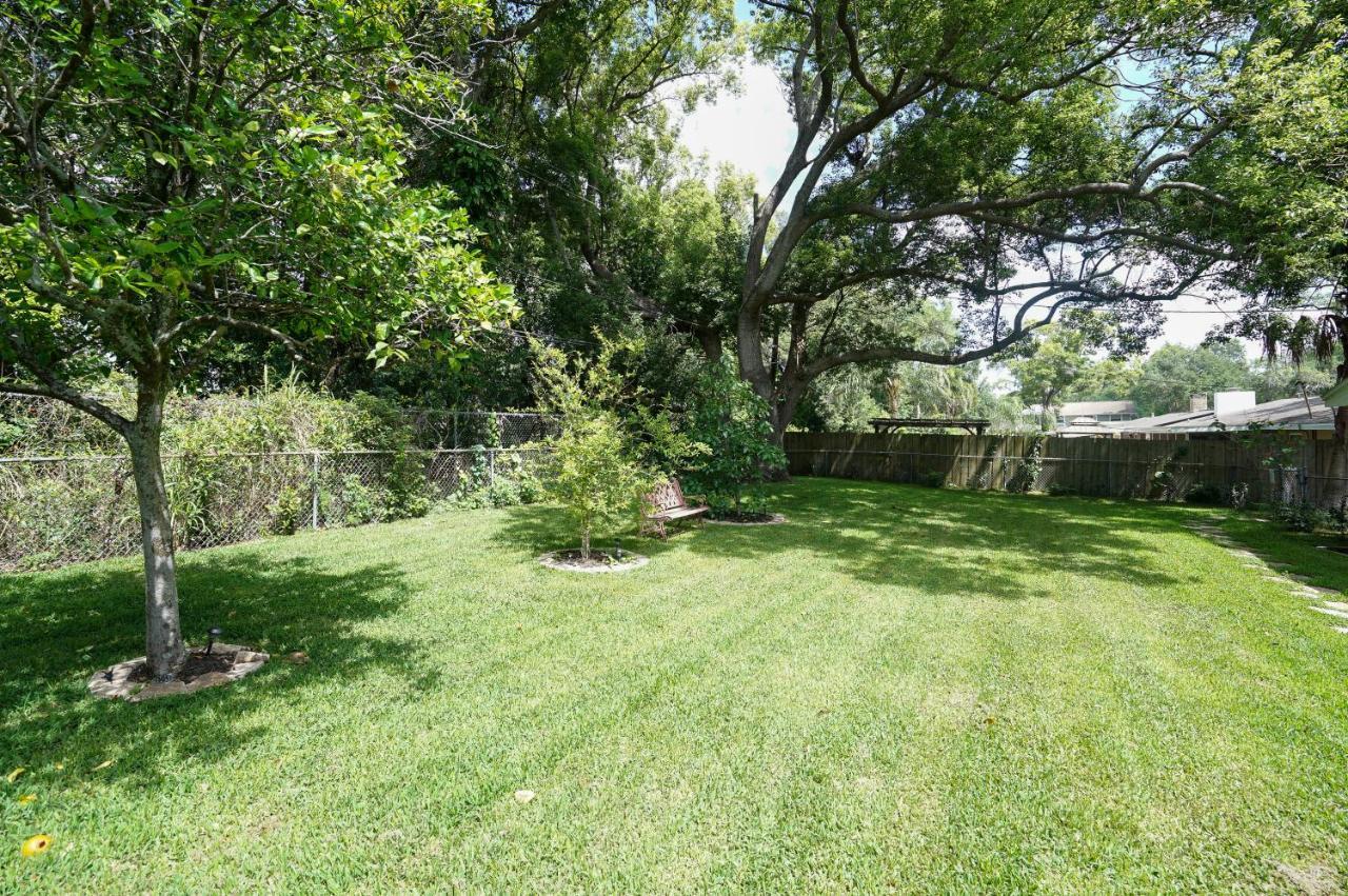 4 Bedroom Clearwater Vacation Home With Amazing Backyard エクステリア 写真