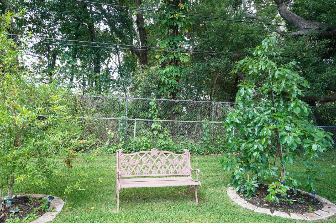 4 Bedroom Clearwater Vacation Home With Amazing Backyard エクステリア 写真