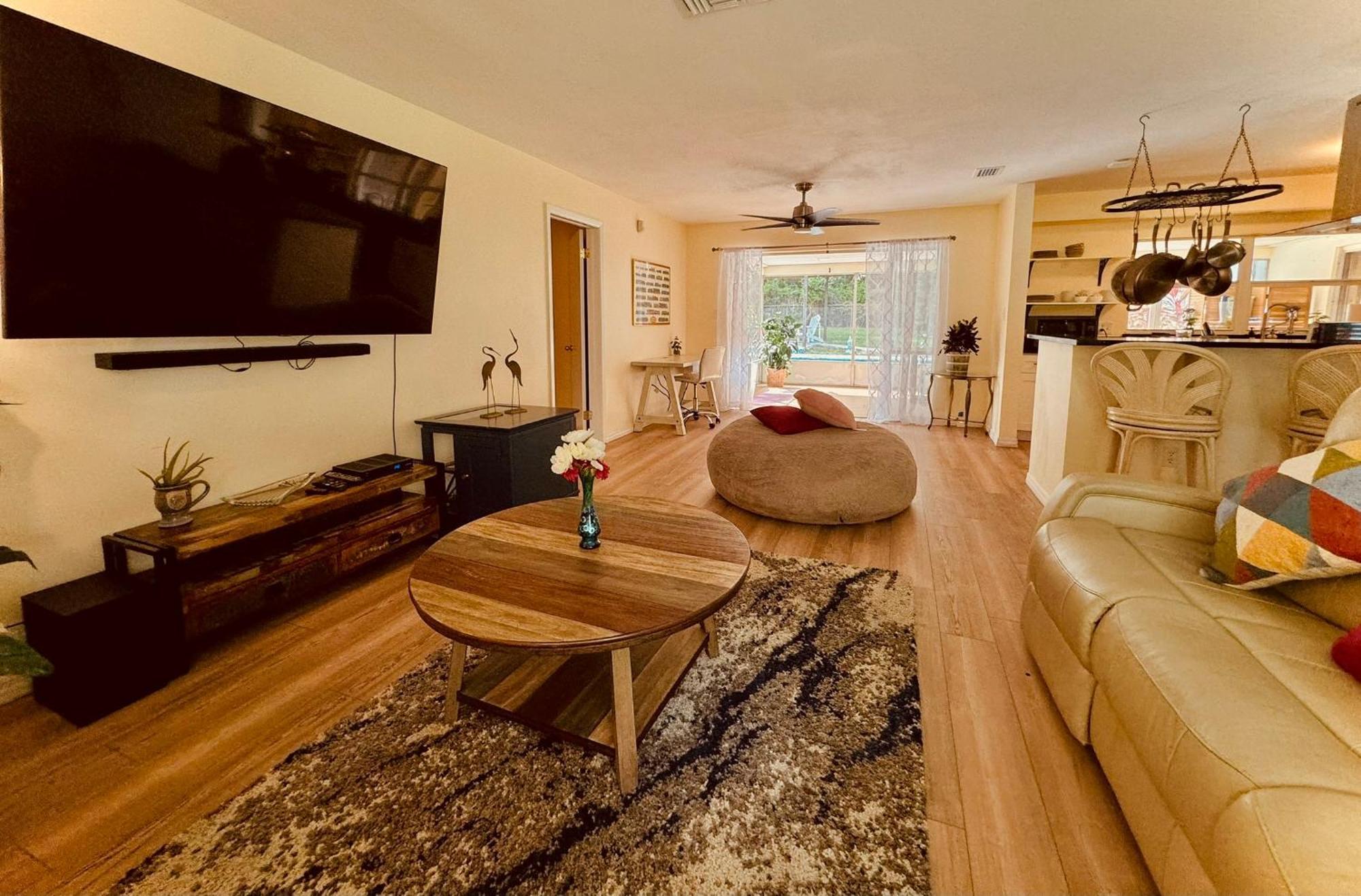 4 Bedroom Clearwater Vacation Home With Amazing Backyard エクステリア 写真